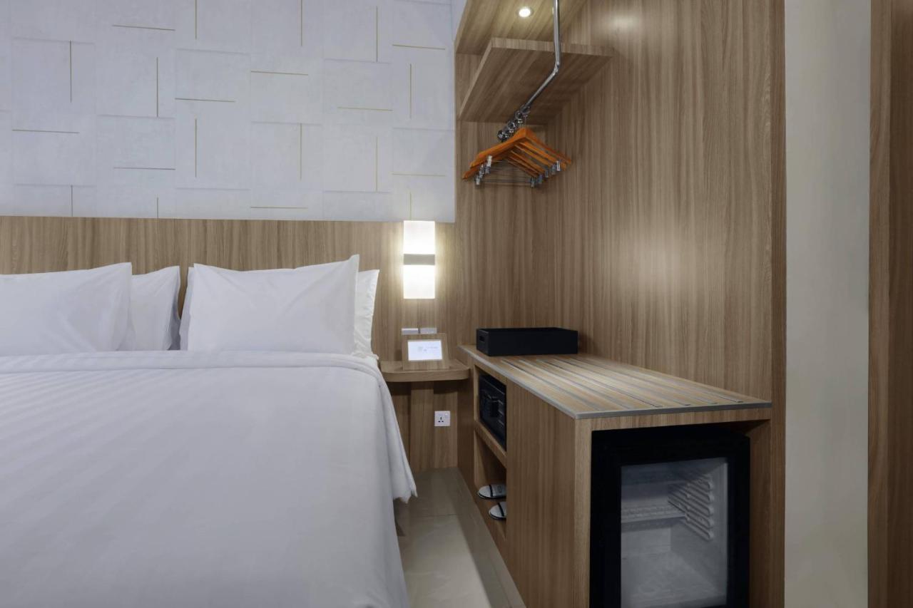 Aston Nagoya City Hotel Экстерьер фото
