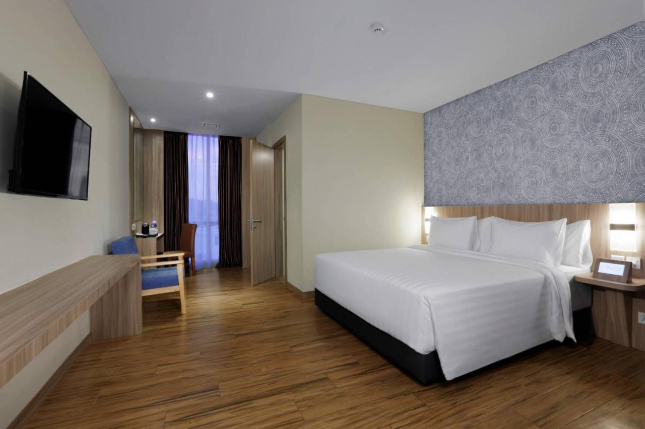 Aston Nagoya City Hotel Экстерьер фото