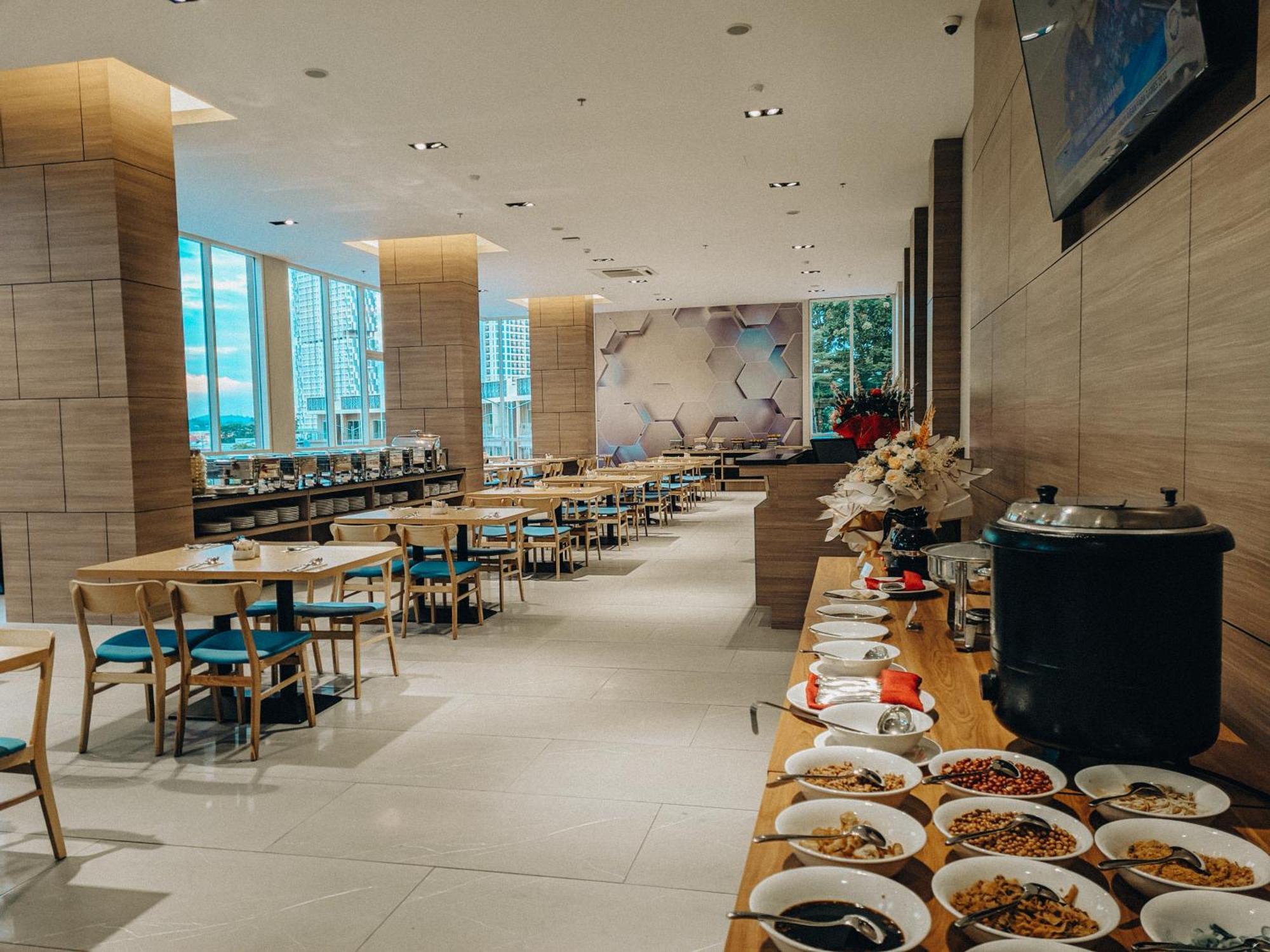 Aston Nagoya City Hotel Экстерьер фото