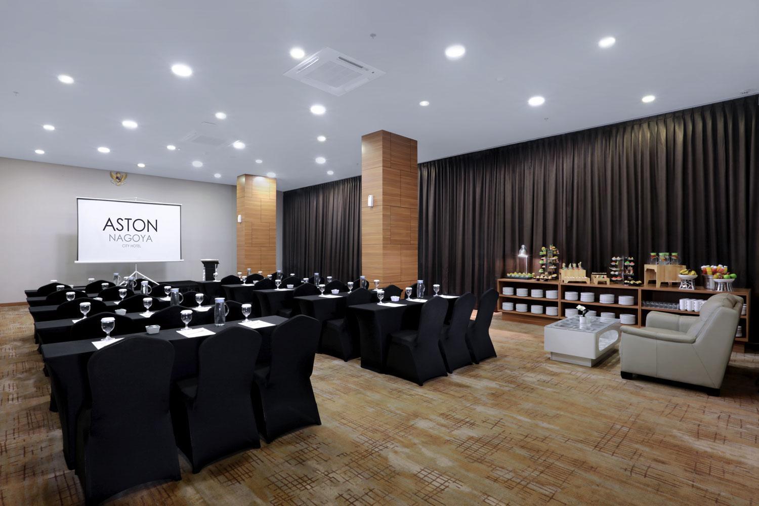 Aston Nagoya City Hotel Экстерьер фото
